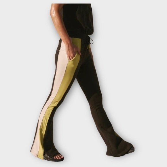 NWOT FP Movement New Flow Flare Onesie - Picture 3 of 5